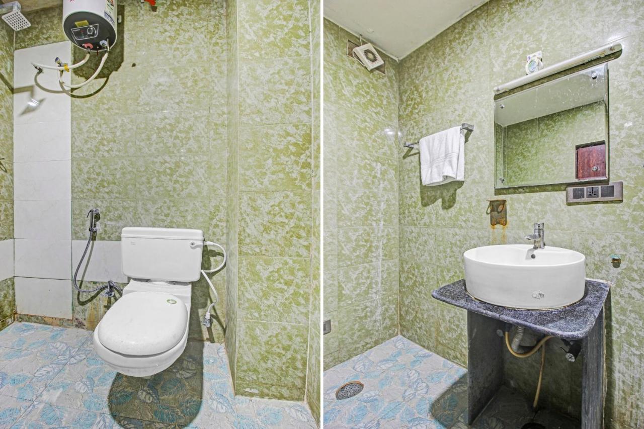 Oyo Townhouse 707 Grand Krishna Hotel Hyderabad Exterior foto