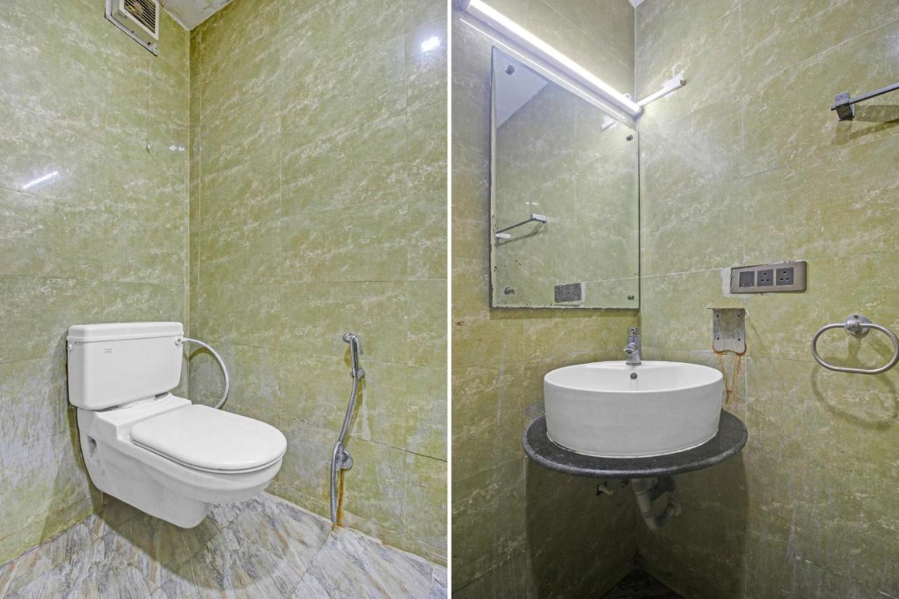 Oyo Townhouse 707 Grand Krishna Hotel Hyderabad Exterior foto